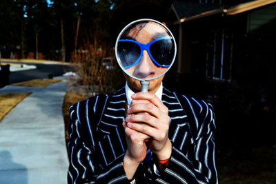 Daily Devotion - Faith Lutheran Church, Wesley Chapel, FL - Woman with a magnifying glass